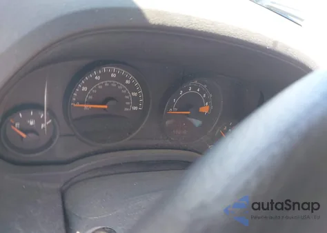 2016 Jeep Compass Sport z USA, uszkodzony, nr VIN 1C4NJCBA8GD543674